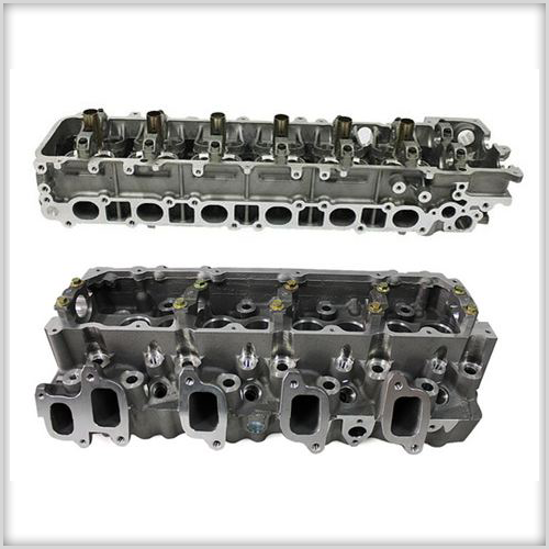 CYLINDER HEAD 4D30